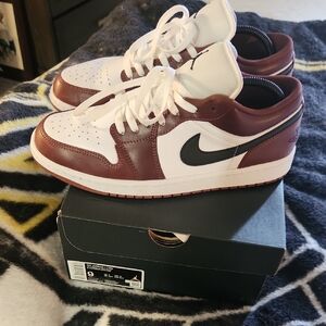 Nike Men's Burgundy and White Sneakers